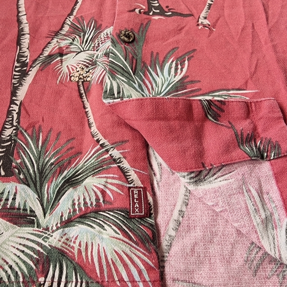 Tommy Bahama 100% Silk Floral Shirt - Picture 6 of 7